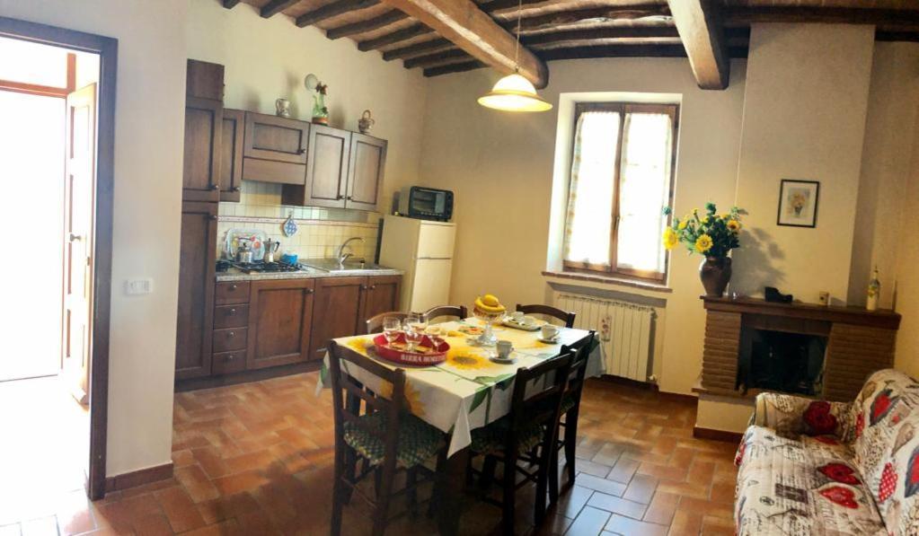 Agriturismo Podere Valdilucciole Читта-делла-Пьеве Экстерьер фото